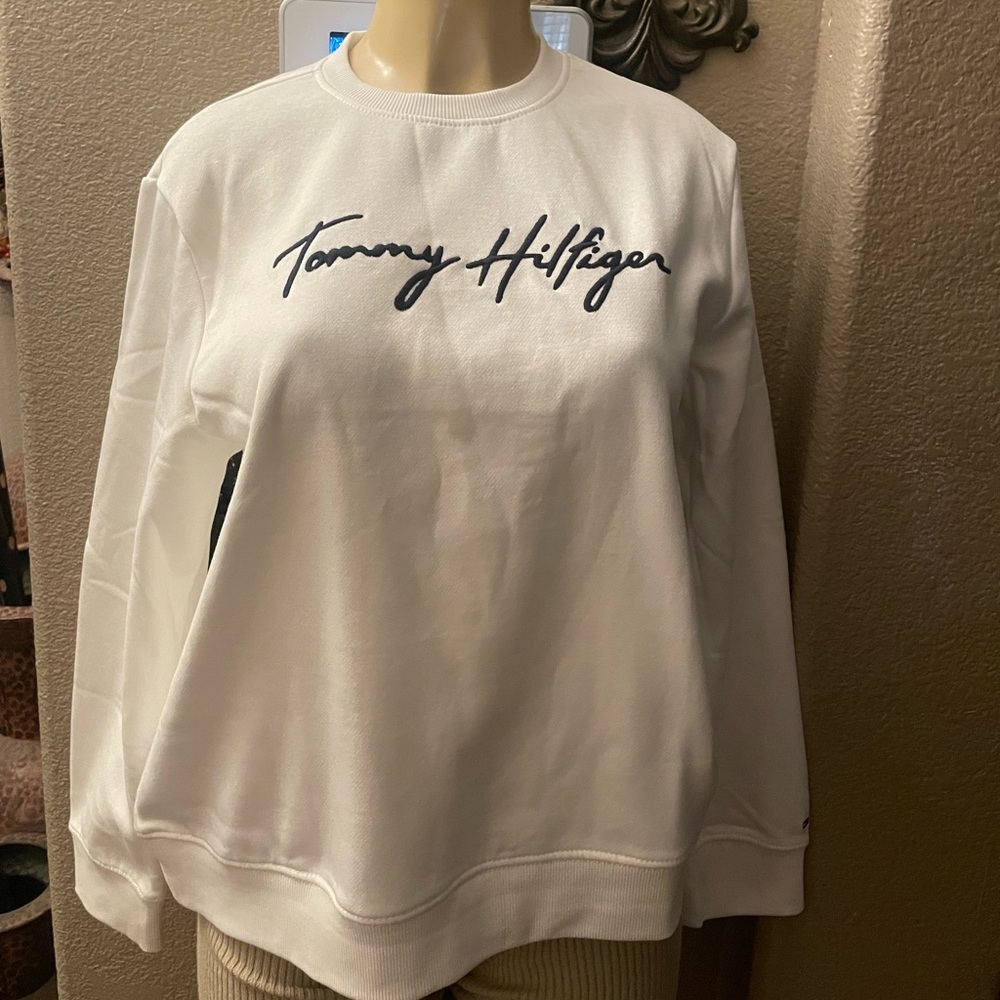 Tommy Hilfiger sweater